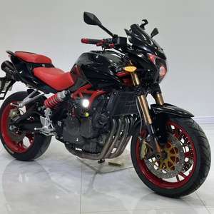 <span class=keywords><strong>Benelli</strong></span> TNT600 Classic: Motor DOHC de 16 válvulas, Sistema EFI, Freno de Disco Delantero Doble, Medidor TFT de Alta Definición - Product Image 2