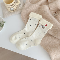 Chaussettes brodées mignonnes pour femmes avec des bords à volants, chaussettes mi-mollet pour femmes avec des motifs de lévriers et de papillons