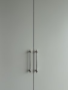 Starfish-shaped Titanium Silver Furniture Handles for Wardrobes Kitchen Cabinets Drawers and TV Cabinets - Product Image 6