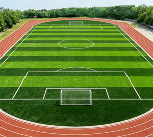 Gazon artificiel personnalisé de haute qualité, résistant à l'usure, gazon synthétique pour le football, gazon vert, vente en gros d'usine - Product Image 3