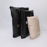 Sachet d'Expédition Personnalisé avec Logo Imprimé Kaki Clair Recyclé pour Vêtements