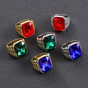 แหวนฮิปฮอปผู้ชายสีแดงทับทิม เรียบง่ายแต่มีสไตล์ อุปกรณ์เสริมฮิปฮอปสำหรับผู้ชายสุดเทรนดี้ - Product Image 1