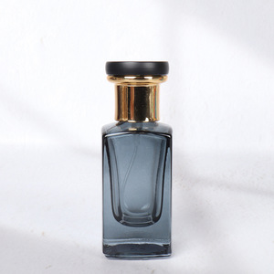 Flacon en <span class=keywords><strong>verre</strong></span> coloré de 30 ml pour huile essentielle, vaporisateur en aluminium rotatif et torsadé, flacon vide pour parfum, contenants en <span class=keywords><strong>verre</strong></span> pour cosmétiques - Product Image 3