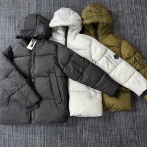 <b>Men's</b> Hooded <b>Down</b> Coat Solid Color Thick Waterproof Casual Winter <b>Jacket</b> with Zipper and Pockets Regular Fit 90% <b>Down</b> Content - Product Image 1