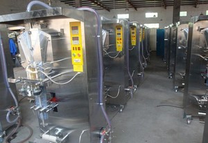 Máquina automática de llenado y sellado de agua, bolsa líquida, planta de llenado en África, <span class=keywords><strong>OYO</strong></span> - Product Image 6