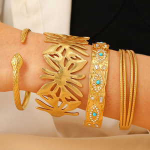 Miradia Cổ Điển Thép Không Gỉ Vàng Drop Flower Bướm <span class=keywords><strong>Bangle</strong></span> Không Thường Xuyên Hình Học Bướm Đá Mở <span class=keywords><strong>Bangle</strong></span> Cho Phụ Nữ - Product Image 2