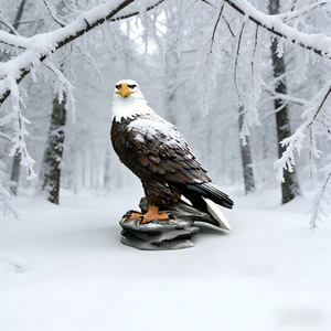 Estatua de Jardín de Águila Calva Majestuosa - Escultura Realista de Ave Depredadora - Product Image 4
