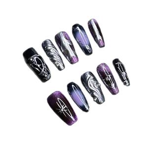 Uñas Postizas Adhesivas de Venta Caliente, con Diseño Degradado Plateado Brillante y Rayas, Removibles y Reutilizables - Product Image 4