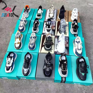 Chaussures de sport mixtes en gros, tendance mode, semelle souple, ultralégères, amorties, pour la course, avec empeigne en maille - Product Image 1