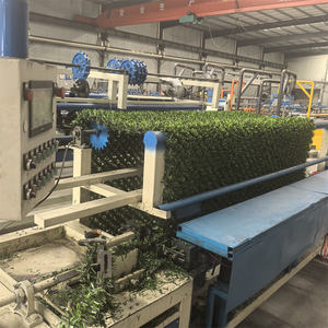 पूरी तरह से स्वचालित प्लास्टिक घास श्रृंखला लिंक तार बाड़ नेट बुनाई मशीन कृत्रिम घास बाड़ बनाने वाली मशीन - Product Image 6