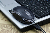 Souris de jeu filaire professionnelle, ergonomique symétrique, noir mat avec accents brillants, haute précision, souris Esports OEM ODM