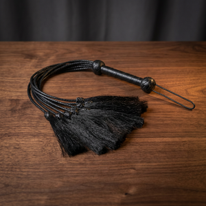 Látigo de Cuero Negro Resistente |   Látigo para Caballos - Product Image 2