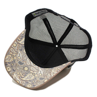 Gorra Trucker Color Caqui con Parche Bordado Personalizado e Impresión Bajo la Visera