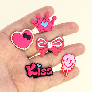 Charmes de chaussures en PVC 2D amusants, bonnes vibrations, cœur arc-en-ciel, numéro 67, décoration pour <span class=keywords><strong>sabots</strong></span>, accessoires à la mode pour <span class=keywords><strong>sabots</strong></span> et sandales, charmes de chaussures mignons - Product Image 4