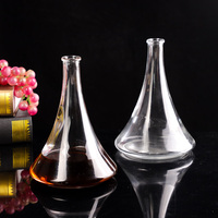 Classique Boisson Alcoolisée Whisky Rhum Bouteille De Vin Vente 700ml Clair Forme Conique Soufflé À La Main Liqueur Rouge Claret Carafe En Verre