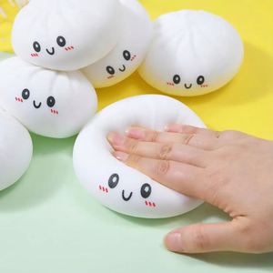 Juguete de simulación de dumplings y bollos rellenos al vapor, de rebote lento, suave, para apretar, descompresión, antiestrés, regalos - Product Image 4