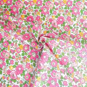Vente en gros Liberté de Londres Tana Lawn Coton <span class=keywords><strong>Wiltshire</strong></span> Étoiles Roses Floraux Rouge Tissu Vitesse Rapide Imprimé Direct Usine - Product Image 2
