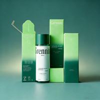 Caja de Embalaje de Belleza Vegana Reciclable, Impresión Personalizada en Degradado Verde, Acabado en Relieve con Cierre Magnético
