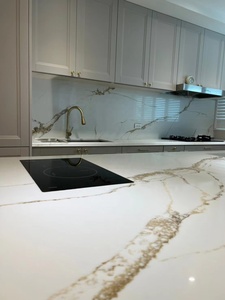 Calacatta altın mühendislik yapay kuvars Vanity tezgahı ada üstleri masa üstleri tezgah üstü Backsplash resepsiyon masası - Product Image 6