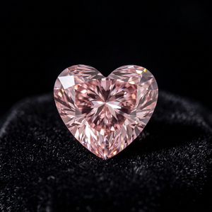 Diamant CVD de laboratoire taille cœur, couleur fantaisie, excellente taille, certifié IGI, pierre libre pour la création de bijoux sur mesure AURA LUXURIA - Product Image 1