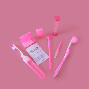 8 قطع من منتجات العناية بالفم متعددة الأغراض، طقم العناية بتقويم الأسنان والشمع للسفر - Product Image 2