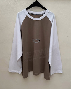 Thả Vai Boxy Thời Trang Đường Phố Người Đàn Ông T-Shirt Hai Tone Chắp Vá In Trên Nhu Cầu Nặng Raglan Trống Dài Tay Áo T Áo Sơ Mi Tùy Chỉnh - Product Image 2