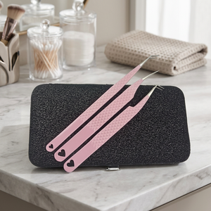 Pinzas Ergonómicas de Precisión para Cejas, para Dar Forma a un Arco Perfecto, Modelo 166 de Marca Personalizada, Hechas en Pakistán - Product Image 2