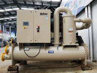 Yüksek Verimli Otomatik Su Soğutmalı HVAC Soğutma Makinesi 224.9KW R134a Endüstriyel Ticari Bina Merkezi Klima