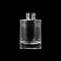 Bouteille diffuseur en verre cylindrique populaire de 132 ml, couleur et logo personnalisables pour la fragrance d'intérieur