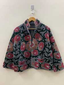 เสื้อแจ็คเก็ตผ้าฝ้ายซูซานีทำมือสไตล์วินเทจสำหรับผู้หญิง ปักลายดอกไม้สไตล์โบโฮ - Product Image 1
