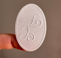 Autocollant en papier texturé imprimé avec logo en relief 3D personnalisé, autocollant adhésif pour bouteille en verre, emballage de boîte cadeau