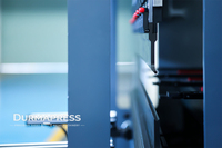 Prensa Plegadora CNC Servoeléctrica Profesional de 40T y 2000mm con Compensación Automática de Herramientas y Monitoreo en Tiempo Real