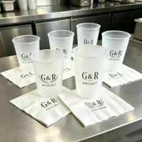 Gobelets de sport en plastique PP personnalisés avec logo OEM, moulés par injection, givrés, pour bière, mariage, fête, événement, anniversaire