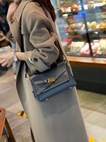 Sacs à main en cuir véritable pour femmes avec nom de marque personnalisé en usine et sacs à main à bandoulière personnalisés pour femmes de luxe avec logo