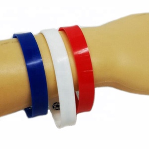 Bracelet en silicone avec drapeau national <span class=keywords><strong>de</strong></span> la <span class=keywords><strong>France</strong></span> 2026, Top 32 pays, bracelet pour <span class=keywords><strong>les</strong></span> fans <span class=keywords><strong>de</strong></span> la Coupe <span class=keywords><strong>de</strong></span> football française, tendance, en stock - Product Image 3