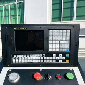 เครื่องกลึงซีเอ็นซีแนวนอน 3 แกน ควบคุมด้วยระบบ FANUC ความยาว 1500 มม. รับน้ำหนักได้ 200 กก. สำหรับงานอุตสาหกรรมขนาดกลาง - Product Image 4