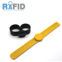 Bracelet intelligent en silicone RFID à basse fréquence, modèle 01, étanche, avec anneau de fixation, options T5577 EM4305, vente en gros