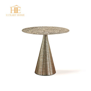 Juego de muebles de sala de estar modernos de lujo, <span class=keywords><strong>café</strong></span> de latón hecho a mano y mesa auxiliar con patrón de concha marina, acento decorativo de Metal - Product Image 1