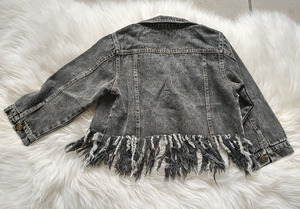 Nouveau modèle <span class=keywords><strong>Veste</strong></span> denim vintage <span class=keywords><strong>pour</strong></span> enfants <span class=keywords><strong>Veste</strong></span> décontractée <span class=keywords><strong>pour</strong></span> petits garçons et filles Manteau confortable Vestes en jean délavé à franges <span class=keywords><strong>pour</strong></span> enfants - Product Image 4