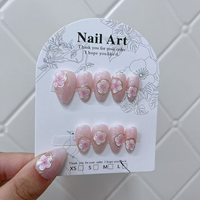 Faux ongles en amande de haute qualité, étiquette privée, faux ongles de beauté, designs de pointes françaises colorées avec paillettes