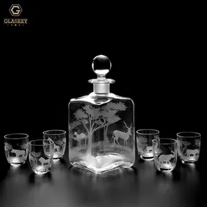 Images gravées à la main Verre à whisky en verre personnalisé Verre à liqueur unique avec logo gravé