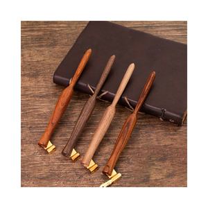 Ensemble de stylos à tremper en bois dessiner <span class=keywords><strong>dessin</strong></span> animé caricature calligraphie stylo à encre avec <span class=keywords><strong>une</strong></span> bride en métal amovible - Product Image 1