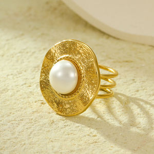 Anillo para Pañuelo de Acero Inoxidable Pequeño Unisex Shelly Classic Wedding, Chapado en Oro de 18K, Textura Martillada, Hebilla Convertible para Pañuelo - Product Image 3