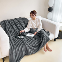 Tricoté Moelleux Fausse Fourrure Doux Chaud En Peluche Flanelle Polaire Jette Couverture pour Canapé Canapé Lit Décorer Logo Personnalisé Paquet Usine