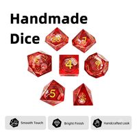 Juego de 7 Dados Poliédricos de Resina Roja Translúcida, Hechos a Mano, Modernos, para D&D, con Diseños de Medusas, Colores de Fuente Personalizables