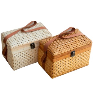 Sac de soleil féminin en bambou, sac panier en bambou, sac tissé vintage fait main en bambou - Product Image 4