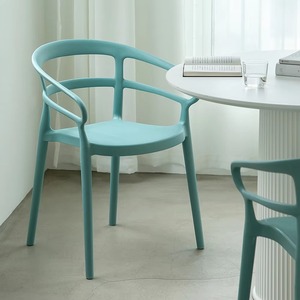 <span class=keywords><strong>Fauteuil</strong></span> moderne en plastique PP pour restaurant et café |   Chaise de salle à manger design |   Fournisseur d'usine EN12520 - Product Image 1