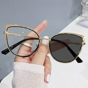 Photo-gray Anti Reflet Color Changing Metal Diamond Cat Eye Frame Photochromic Anti Blue Light Women Eyeglasses Frame