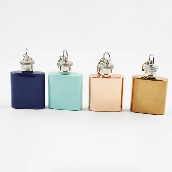 Mini 1oz Stainless Steel Liquor Flask Custom Color Print Portable Whisky Flask Keychain Eco-Friendly Country Style Leather