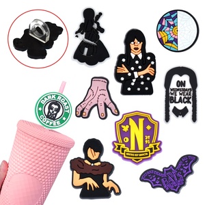 Adornos para Pajitas de TV Play, Charms Pogue Life, Outer Banks - Product Image 5
